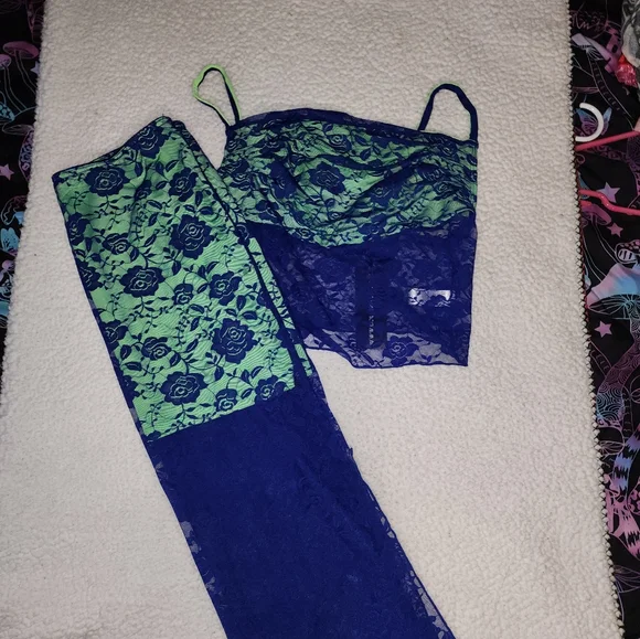 NWT Dolls Kill Gorgeous Purple, Green , Midi Crop Top Skirt Set 💜 - Picture 8 of 12